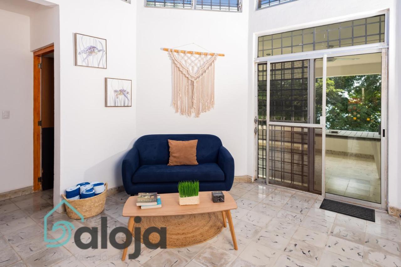 Villa Xtohil With Private Access To The Magic 7 Colors Lagoon Bacalar Exterior photo